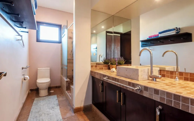 Caracol 37 Luxury Condo