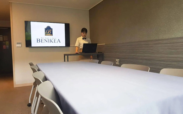 I-Jin Hotel
