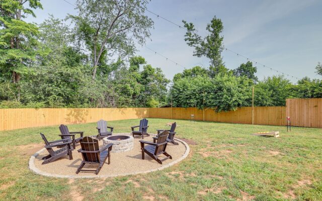 Getaway w/ Fire Pit: 3 Mi to River Arts District!