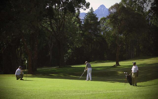 Fairmont Mount Kenya Safari Club