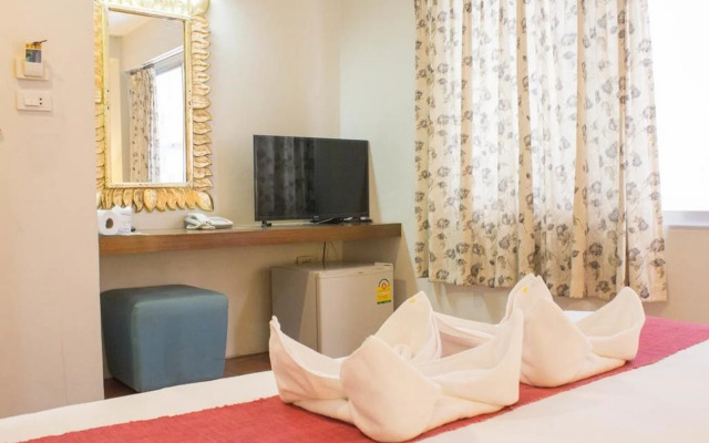 Villa Cha Cha Banglumphu