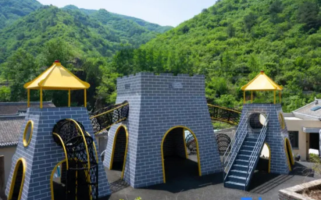 Beijing Mianhuatang Castle Resort Homestay