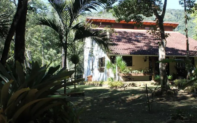 Custemo mas Cheguemo