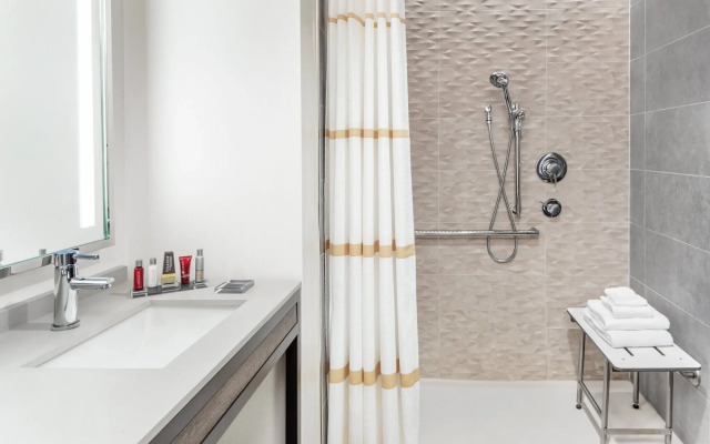 Lancaster Marriott at Penn Square