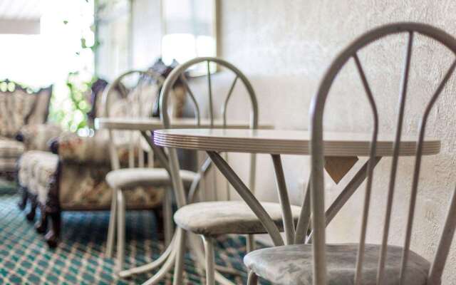 Rodeway Inn Gadsden 1-59 exit 183