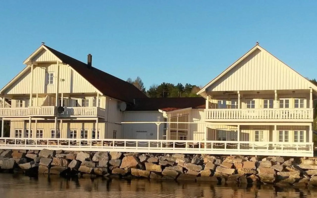 Tingvoll Fjordhotell