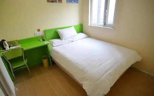 Kelinning Hotel Qingdao Taidong