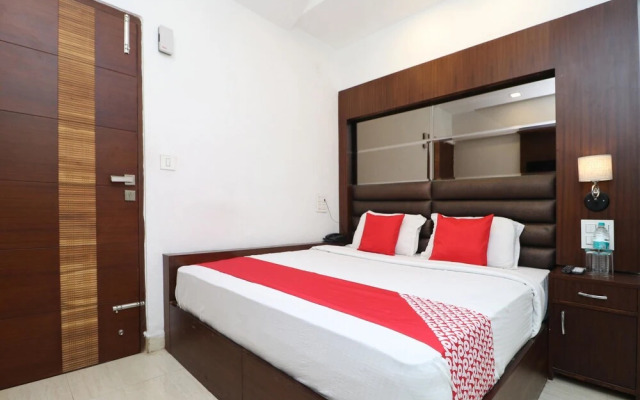 OYO 29950 Hotel Ml Pride