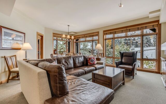 Capitol Peak Lodge by Snowmass Mountain Lodging