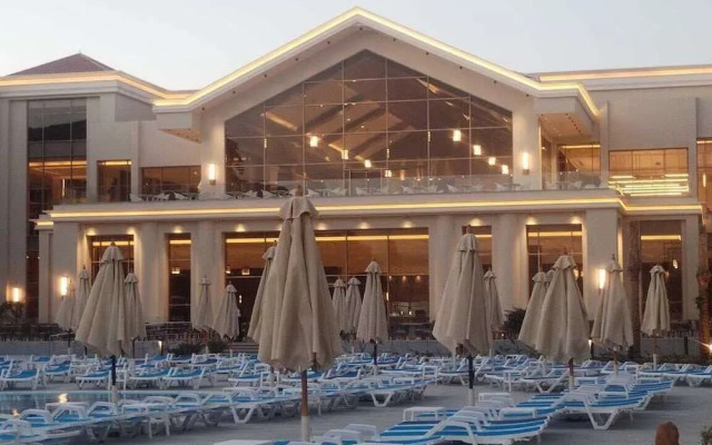 Serenity Sky Arc Resort - Sahl Hasheesh