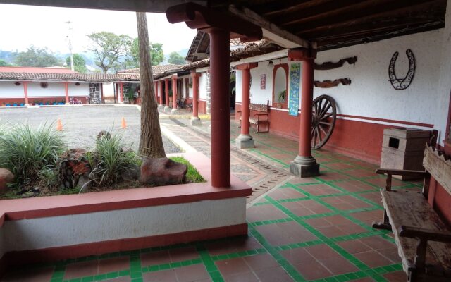 Hotel Campestre Hacienda Caracha