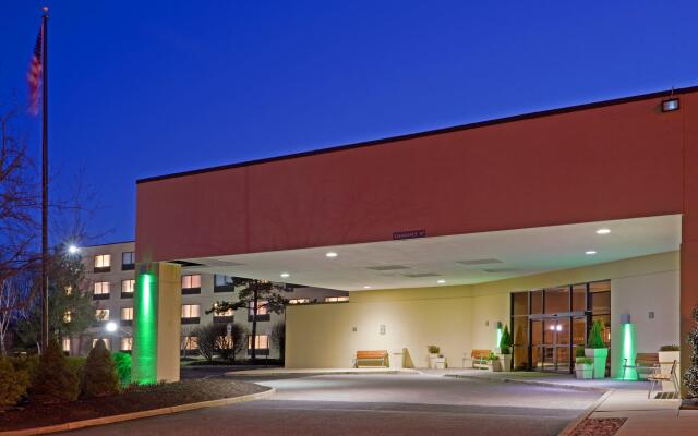 Holiday Inn Philadelphia South - Swedesboro, an IHG Hotel