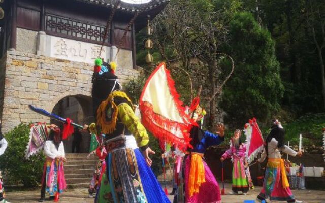 Wusheng Yisu (Yunfeng Tunbao Scenic Area)