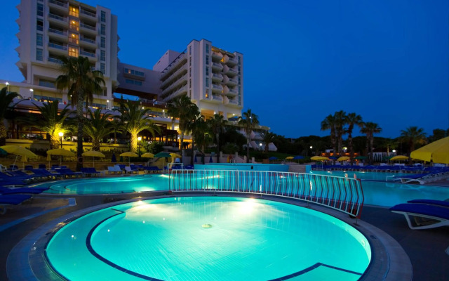 Fantasia Deluxe Hotel