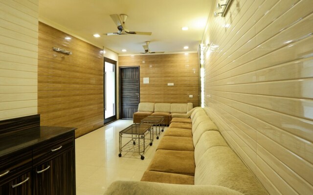 Treebo Tryst Gopalas Residency