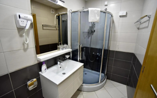 Garni Uni Elita Lux Hotel