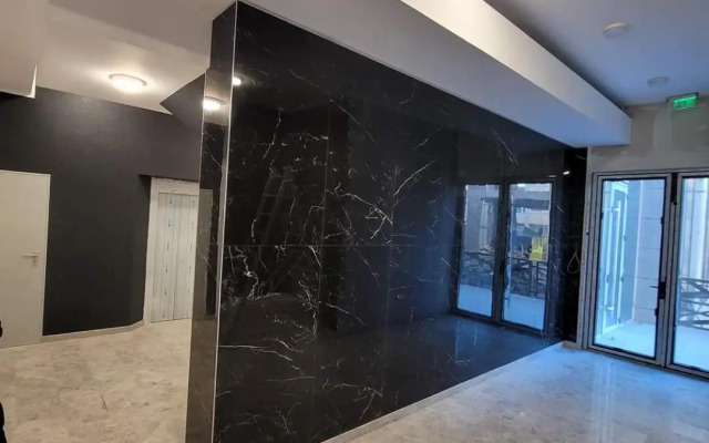 Glamour Apartments 8