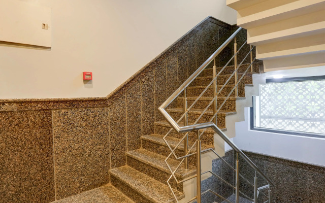 Super Townhouse Rohini Sector 18 Formerly Relic Stay