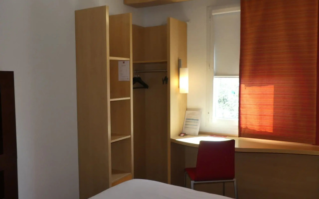 ibis Istres Trigance