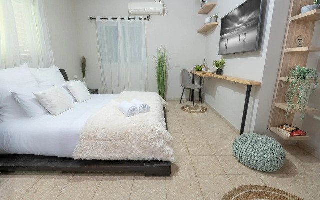 Day and night -יום ולילה