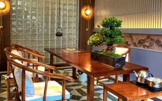 Gefei Hotel Huanggang Tuanfeng County Government People's Hospital Branch
