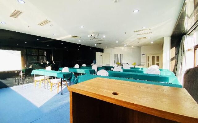 Elan Hotel(Beijing Jianguomen Branch)