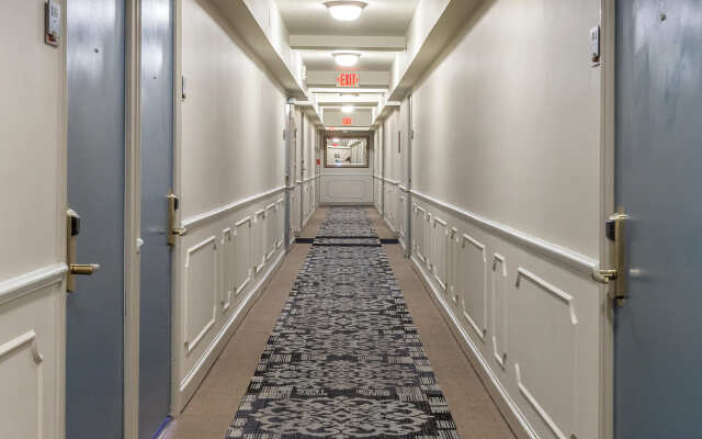 Club Wyndham Avenue Plaza