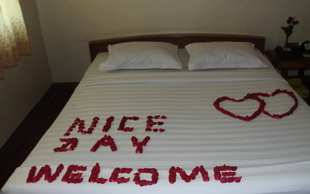 Nice Day Hotel