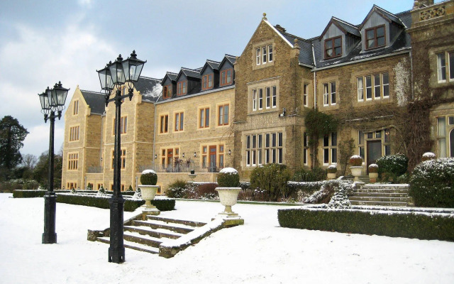 South Lodge Hotel