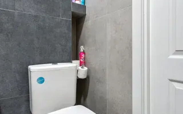 Апартаменты МаксРеалти24 на ул. Мосфильмовская, д. 98, корпус 1