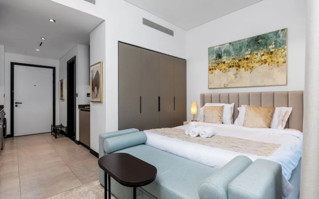 Waves - Sophisticated Studio Living in Business Bay, Dubai