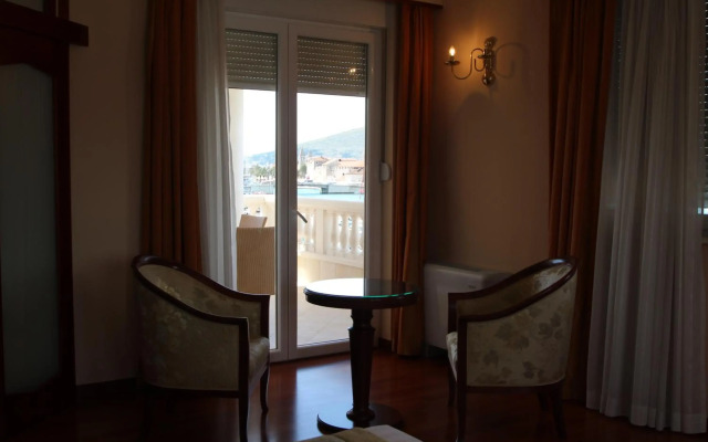 Hotel Trogir Palace