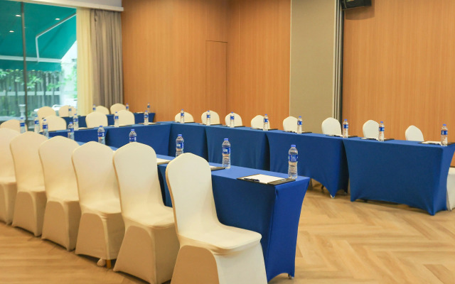 Holiday Inn Express Shanghai Xuhui Binjiang by IHG