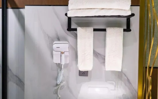 Yongsheng Century Star Hotel – Bathroom – Lijiang