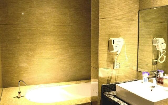 Huangguan Business Hotel