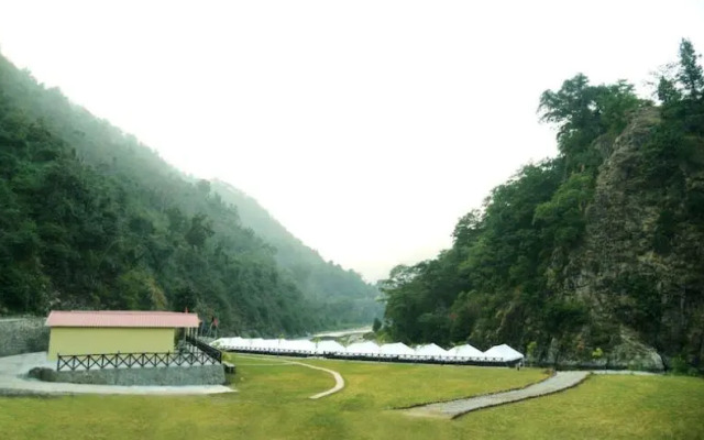 Nirvana River Resort