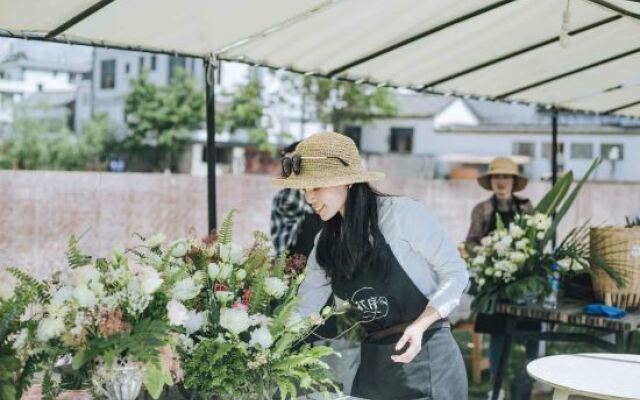 the Floral Lab