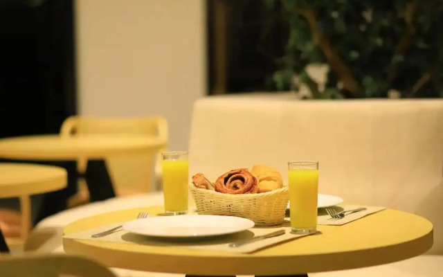 Delilah Hotel