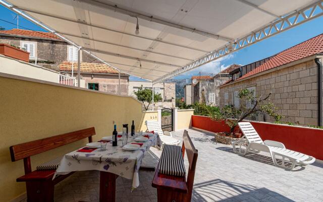 Mir - Perfect Location & Cosy - A1