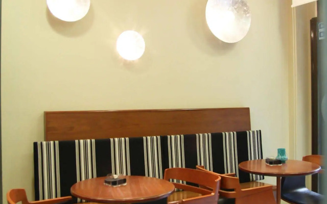 Hostal Albany