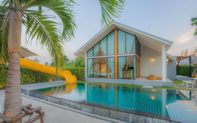 Proud Villa Hua Hin Resort