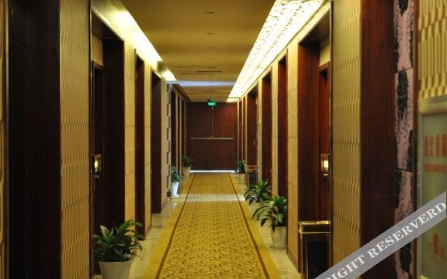 Xiaodongmen Holiday Business Hotel