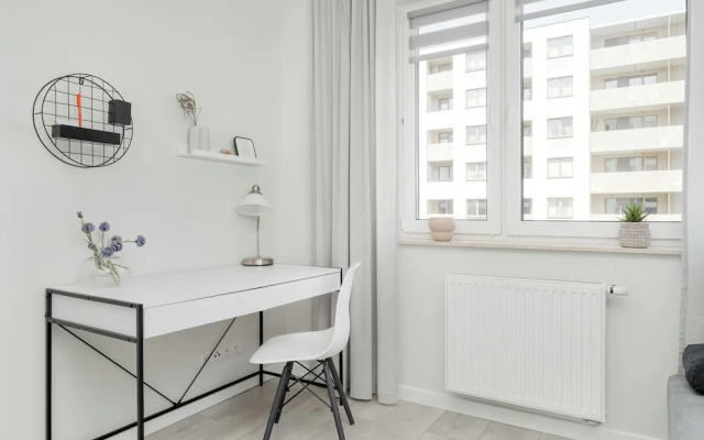 Miedziana Apartment Wrocław by Renters