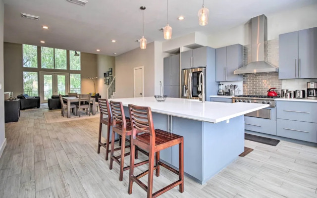 Eado Houston Home, Walk to Convention Center!