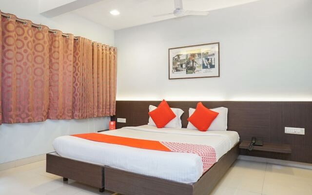 OYO 3452 Hotel Coconut Grove