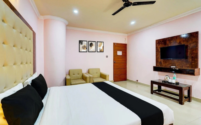 Stylish Stays at MG Road Near Commercial Street