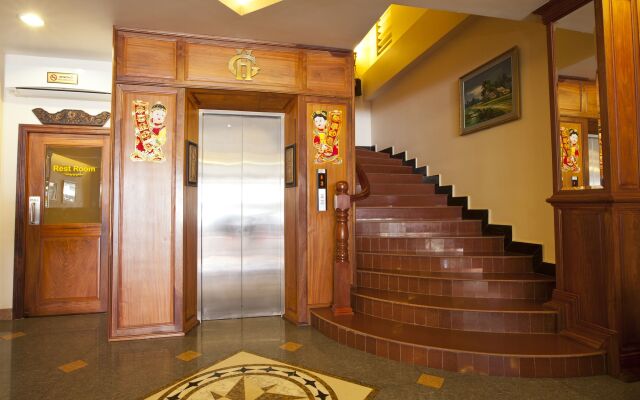 Golden House International Hotel
