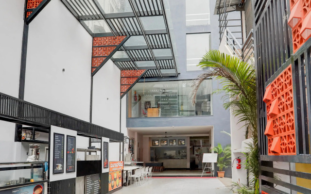 Super Townhouse Shivamogga Formerly Karthik Bhavan