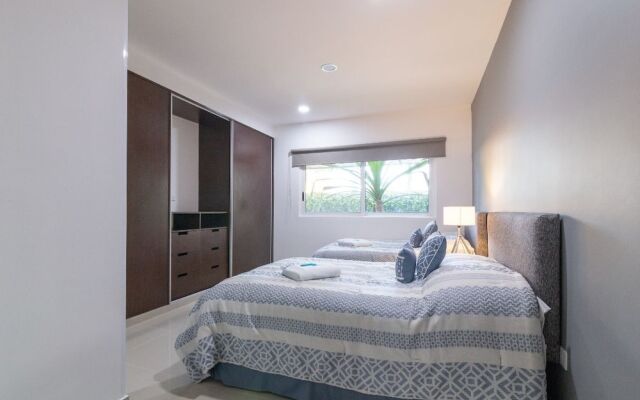 Sabbia 4104 - 3 Bedrooms ALL IN Suite Condo