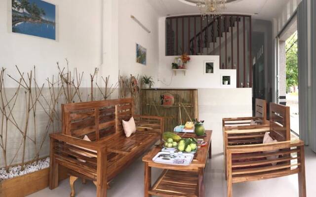 D Homestay